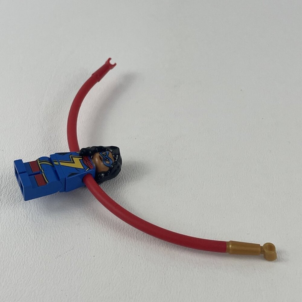 LEGO Ms Marvel Captain America Minifigure Super Heroes 2017 Avengers set 76076 - Picture 4 of 8